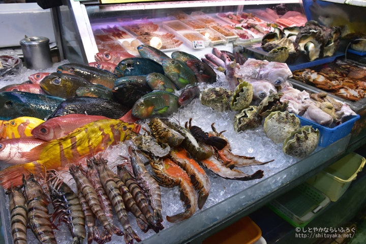 沖縄移住生活 ～第一牧志公設市場～ - ぷげんの趣味ブログ