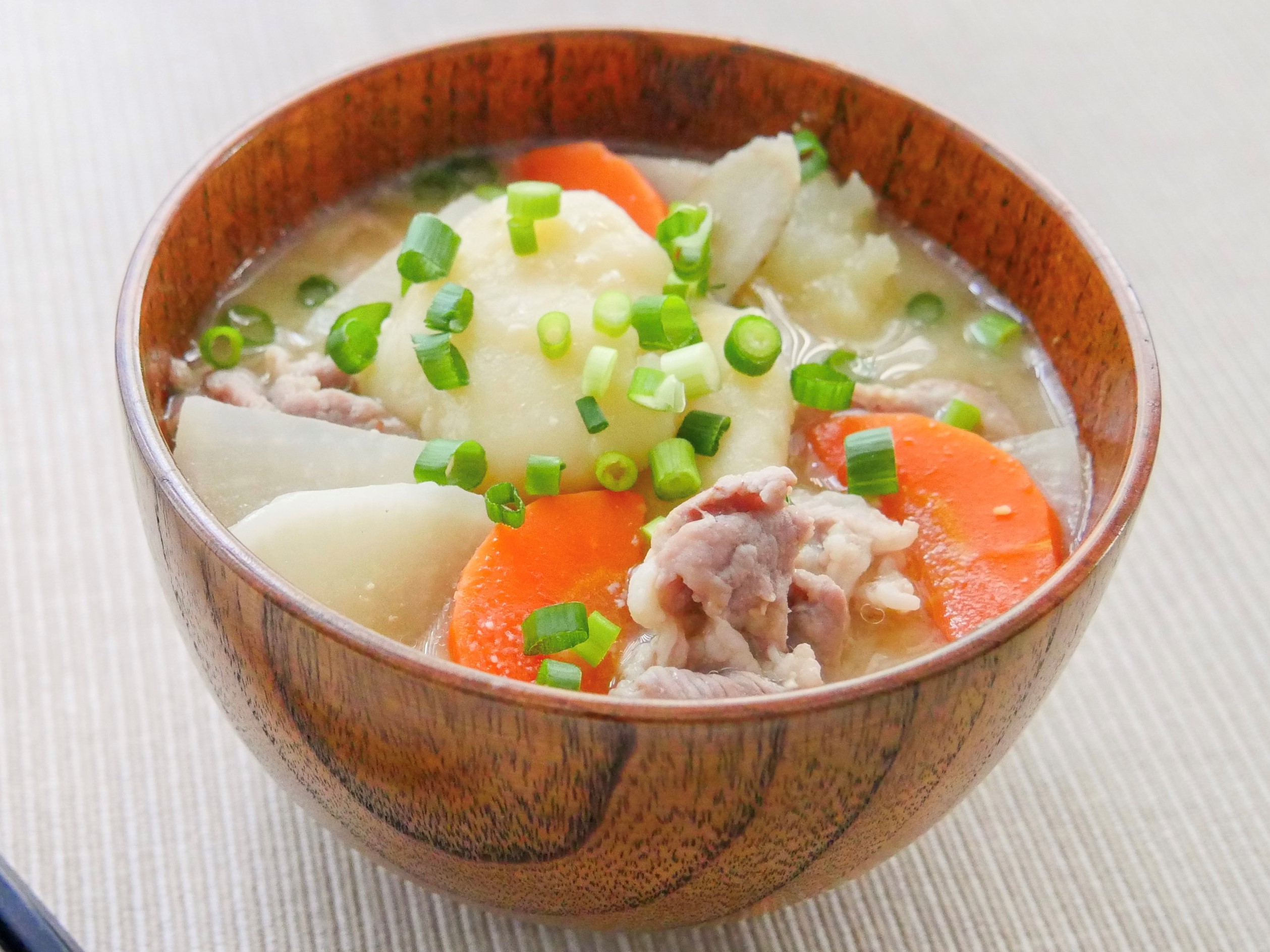 つるつるもちもち 具沢山のすいとん汁