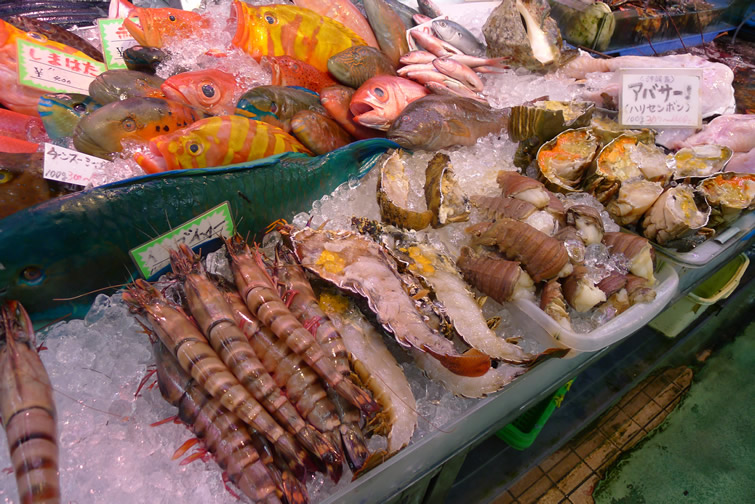 那覇の昼飲みシリーズ！魚屋直営の居魚屋魚々J-TRIP Smart Magazine 沖縄