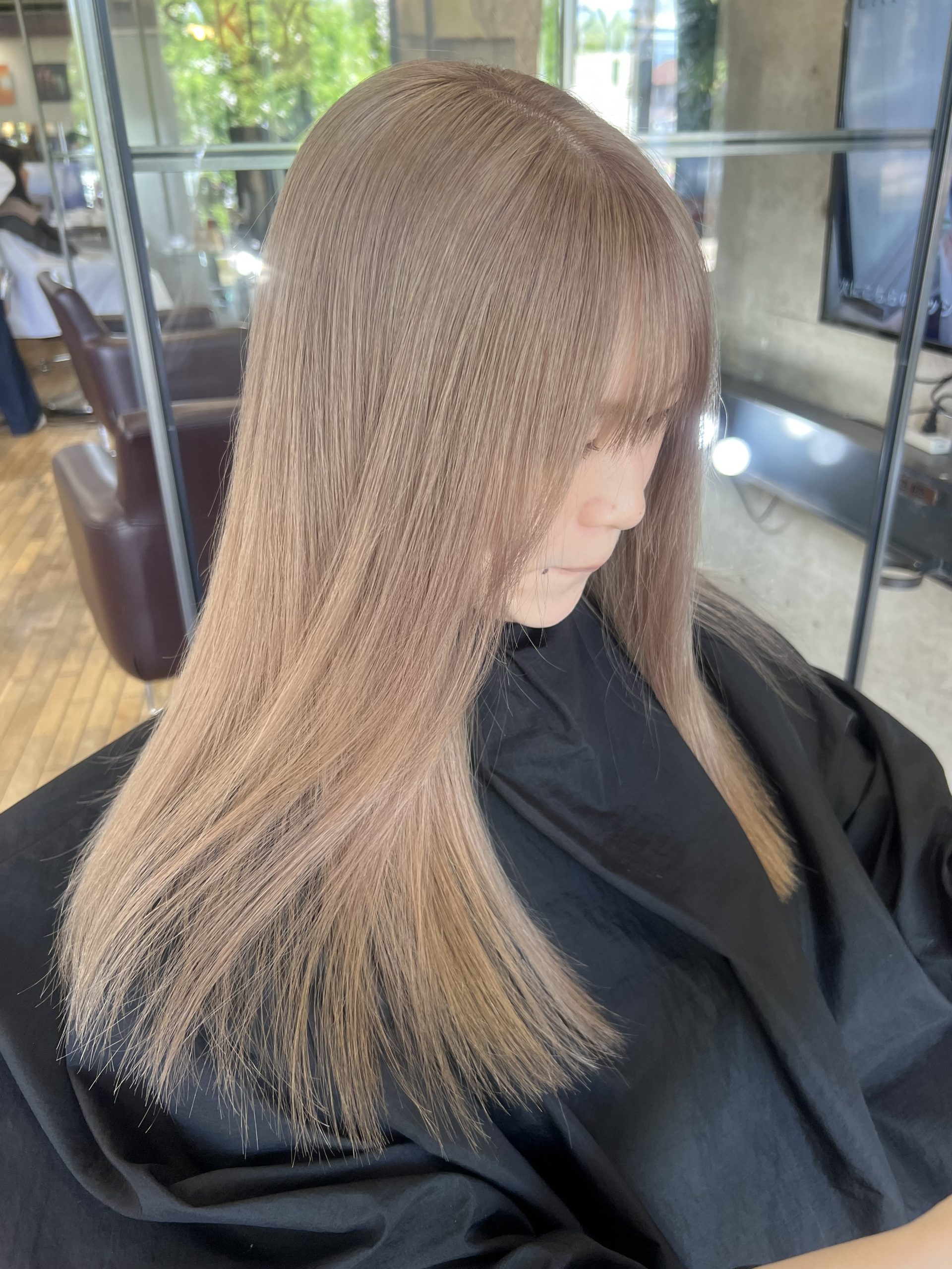 ブリーチ無しのミルクティーベージュ：ロングビューティーBOXヘアカタログ