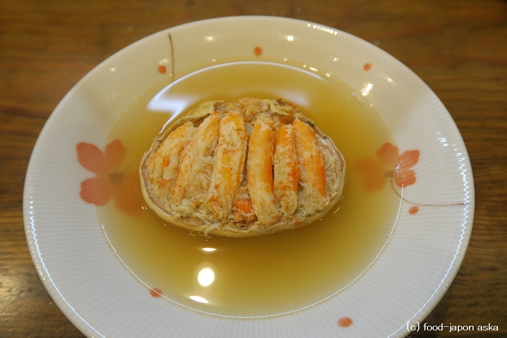 予告 今年もやります！ 「金沢おでん 香箱カニ面」 毎年大好評いただいているカニ面を かに漁解禁に先駆けて 10 7 火 より提供開始！ かにと出汁の旨味が染み渡る冬の逸品をぜひご賞味ください♪ ・ 旬魚季菜 とと桜 @totozakura ご予約はトップページのリンクから