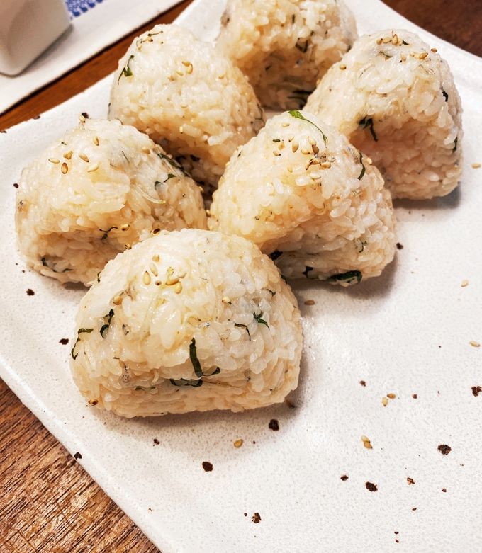 しらすの佃煮おにぎりの冷やしだし茶漬け和歌山県有田 - しらす・太刀魚の直売と通販 - 株式会社西村物産