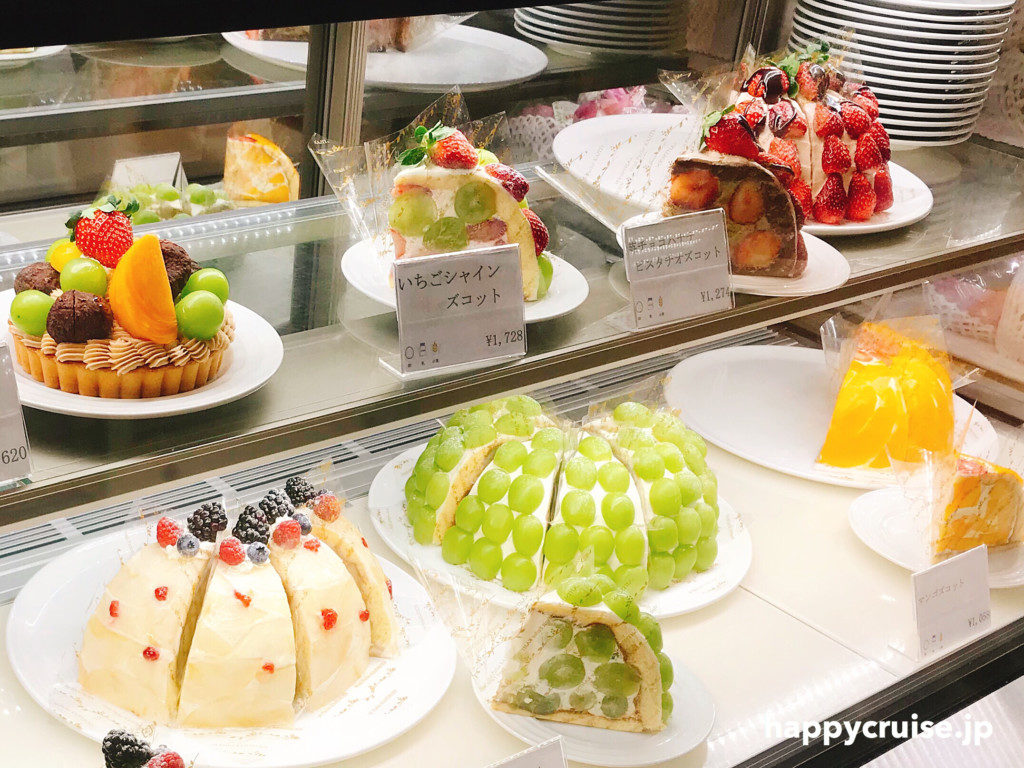 食事メニュー＜リーベル横浜ランドマークプラザ店 定番＞フルーツパフェ パンケーキ フルーツサンドなら果実園