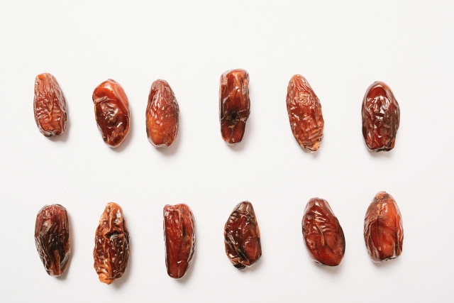 楽天市場小島屋ドライフルーツナッツ専門店 - 専門店が教える『デーツ』のおすすめの食べ方6選