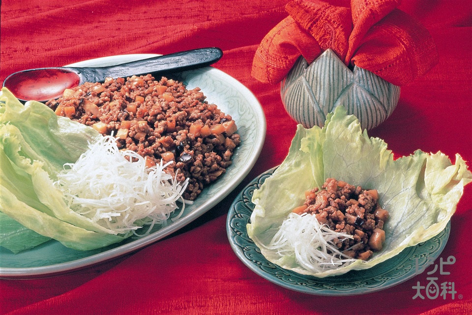 ひき肉の甘辛炒めのレタス包み