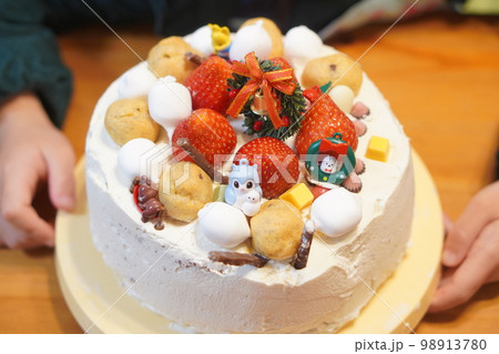 子供と作る簡単父の日フルーツデコレーションケーキ