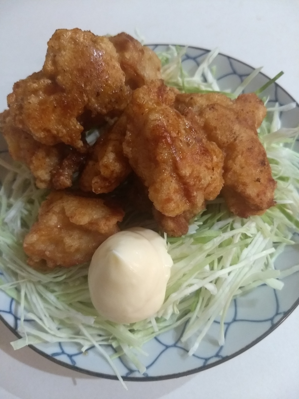 メニュー紹介ー . ▶︎ とりの唐揚げ プレーン. ▶︎ とりの唐揚げ トッピング⚫︎おろしポン酢 ⚫︎キムチマヨネーズ⚫︎自家製タルタル ⚫︎トマトソース※それぞれ1個ずつご注文いただけます♪. 今日はどの唐揚げ気分？？ 本日も18:00より