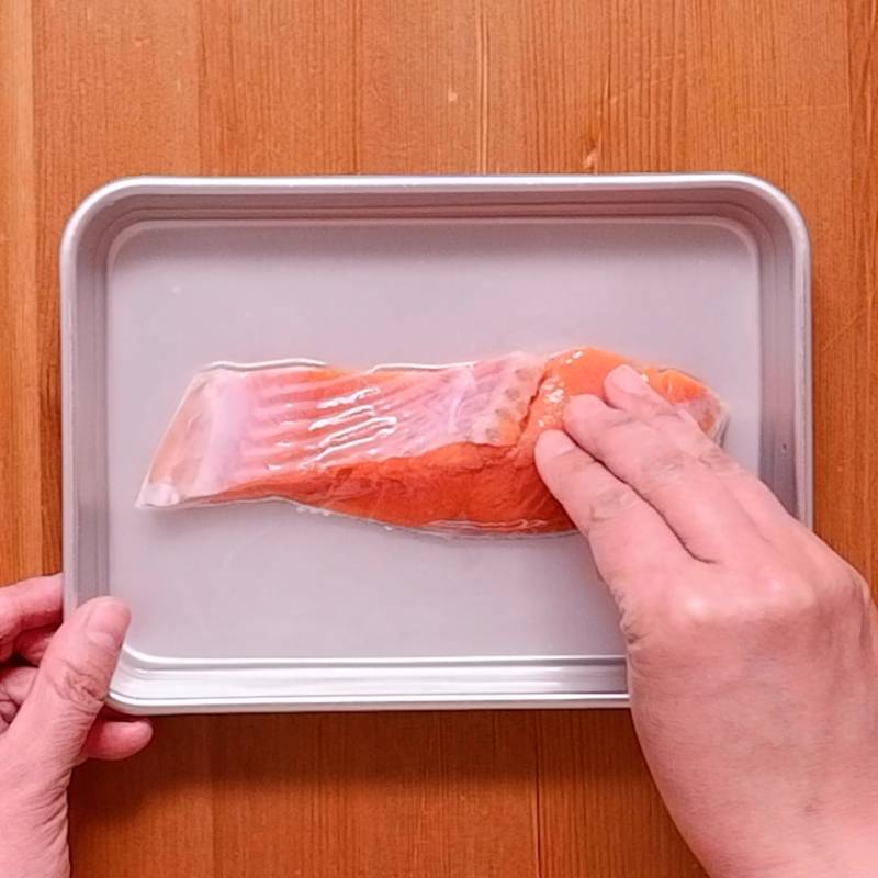 塩鮭の正しい塩抜きの方法3つおすすめレシピ - macaroni