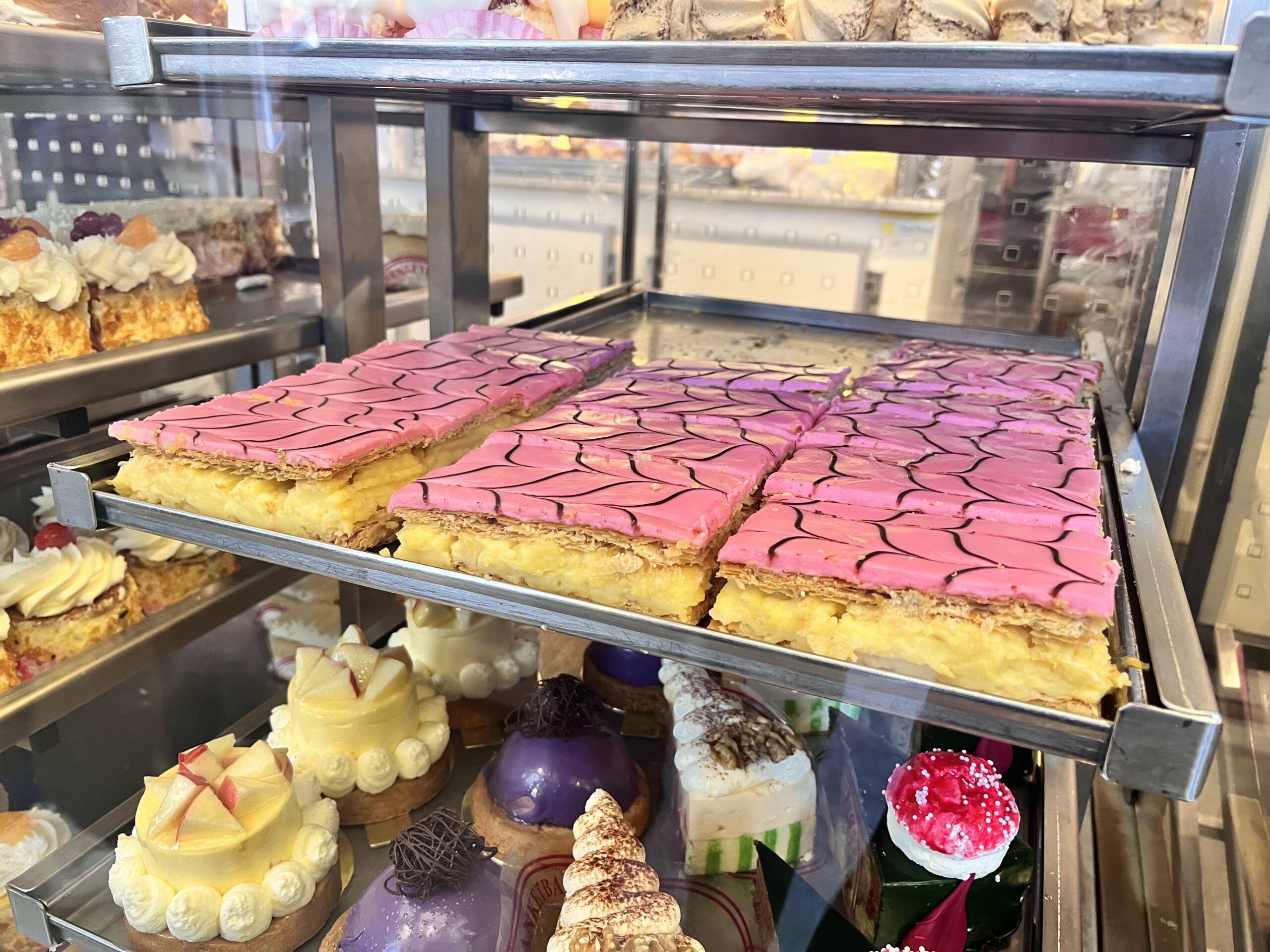 パティスリージュメル 黒部にあるピンクのケーキ屋に行ってきた富山の遊び場