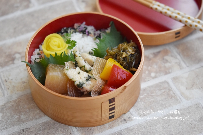 今日のお弁当は お好み焼き 入り。 月曜日の始まり〜！お弁当わっぱ弁当 社会人弁当キャラ弁ランチオベンタグラムlunchお弁当ダイアリーお弁当おかず弁当弁当記録かりんほんぽ曲げわっぱ2509スマイルごはんおうちごはんloverお弁当記録お