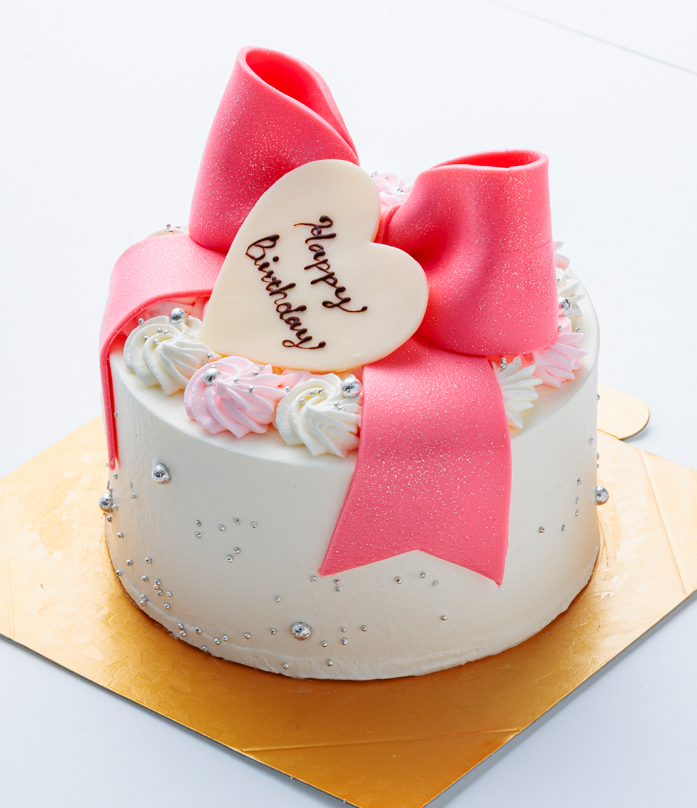 🎀リボンケーキ🎀 お好きなカラーで。 リボンは1週間前までにご依頼ください🙇‍♀️ケーキオーダーケーキ誕生日ケーキサプライズケーキ女子会リボンリボンケーキセンイルケーキキャラクターケーキ似顔絵ケーキアイシングクッキーフォンダンcake