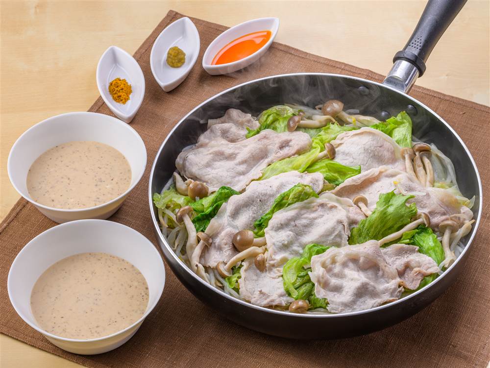 野菜たっぷり冷しゃぶサラダ