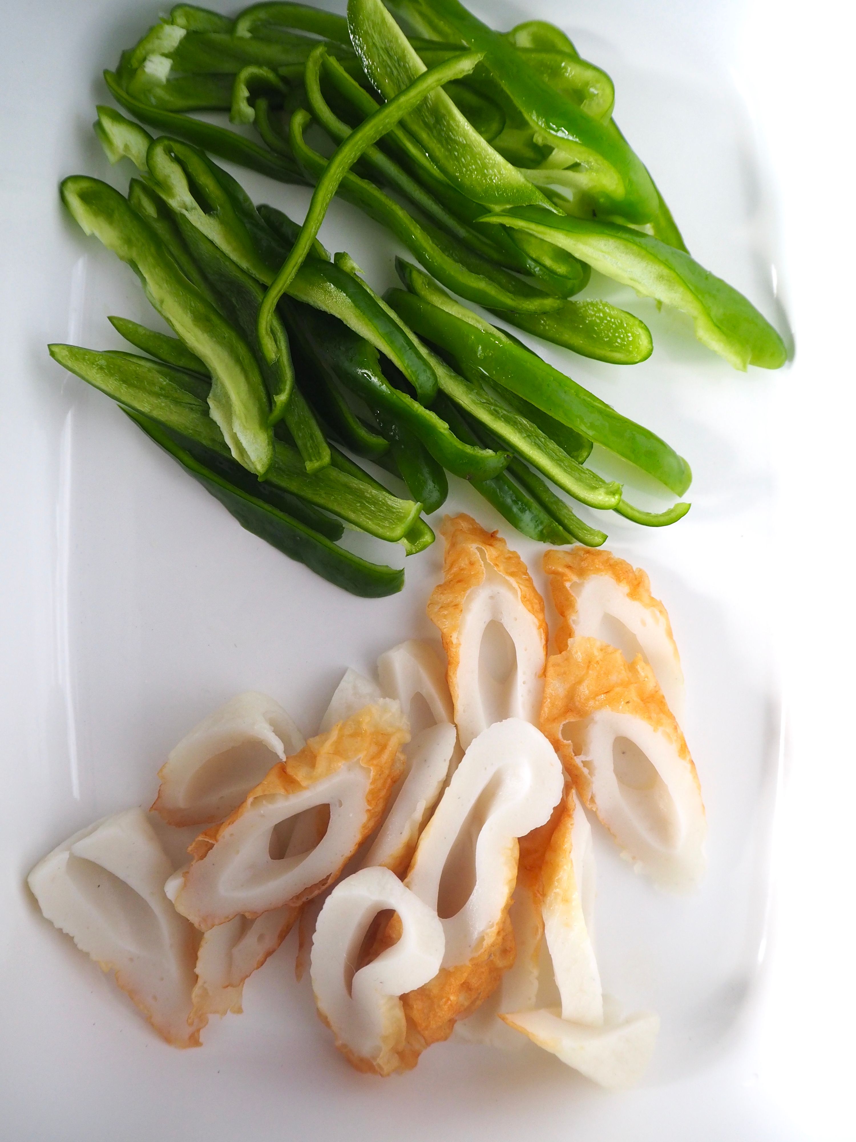 電子レンジですぐできる「ピーマンと塩昆布のレンチン和え」