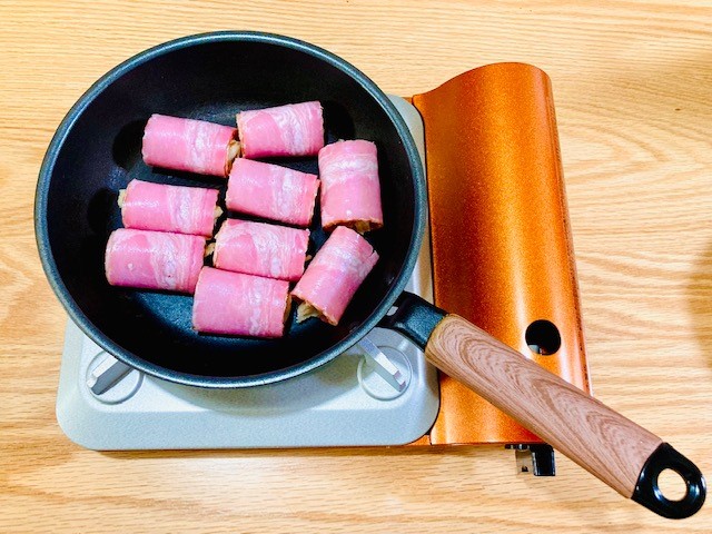 じゃがりこが3倍ウマくなる!? フライパンに油引かず炒めろ！焼き色香ばし♡熱々カリカリで 3倍旨い！ニフティニュース