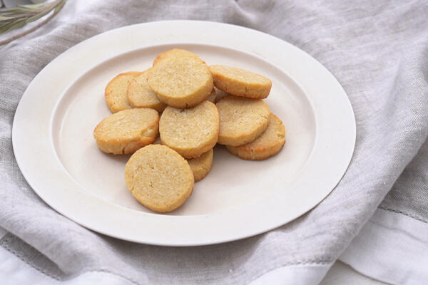 簡単サクサク 米粉のほうじ茶クッキー 卵なし・バターなし │taneブログ