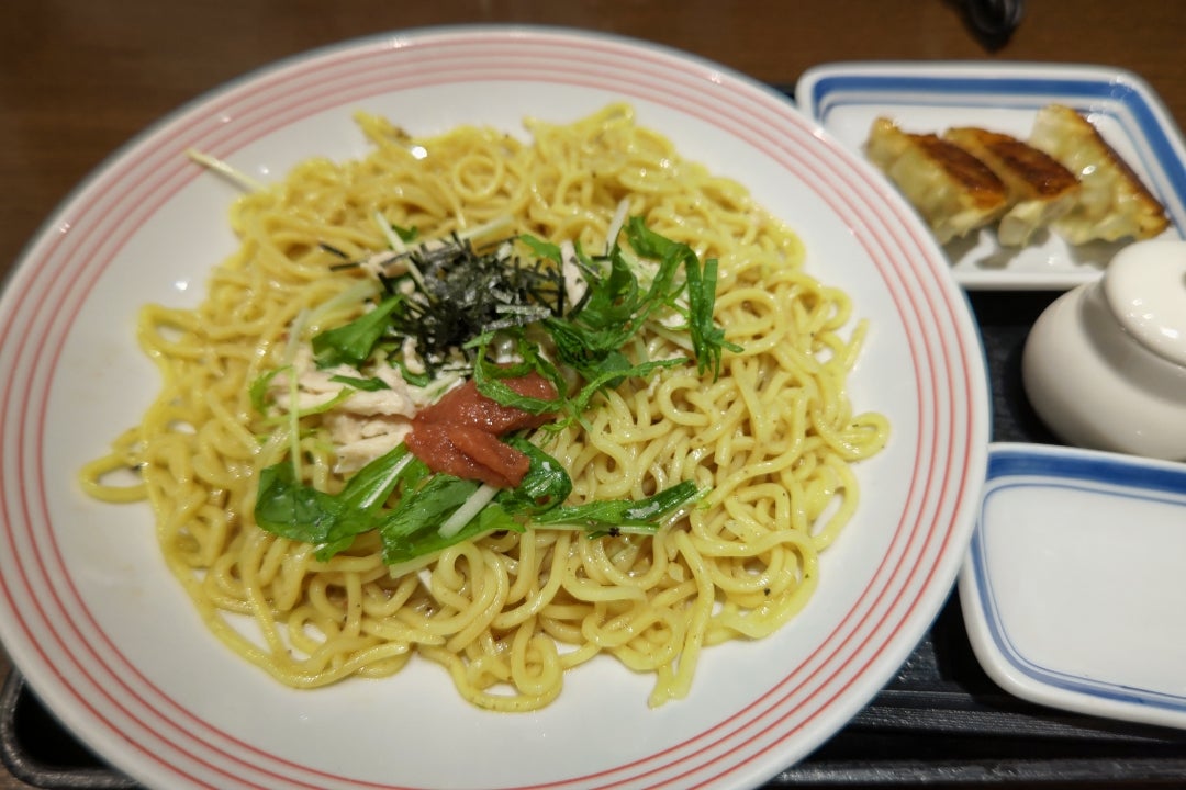 リンガーハット期間限定メニュー！ 梅肉と鶏むね肉の冷やしまぜめん風