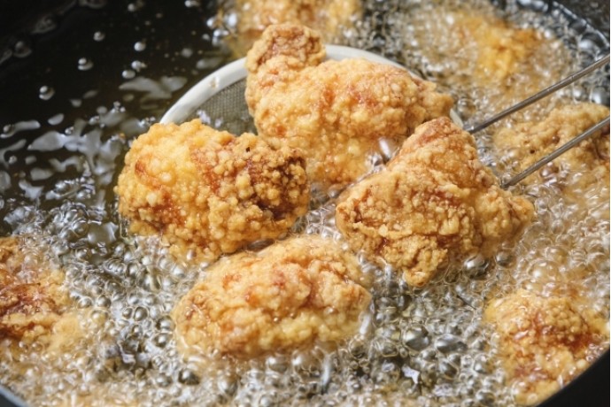 医師監修 ダイエット中でも揚げ物を食べたい！太りにくくする方法を伝授 - macaroni