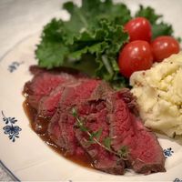 コープデリ 焼き野菜とマッシュポテトのローストビーフ丼を実食レポみうみさの食TAKU