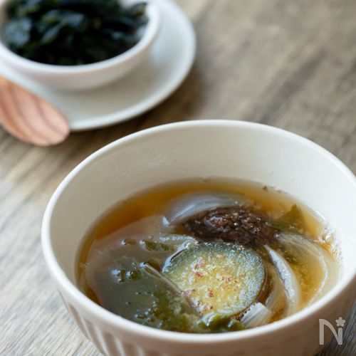 茄子と玉ねぎの☆あっさり中華スープ