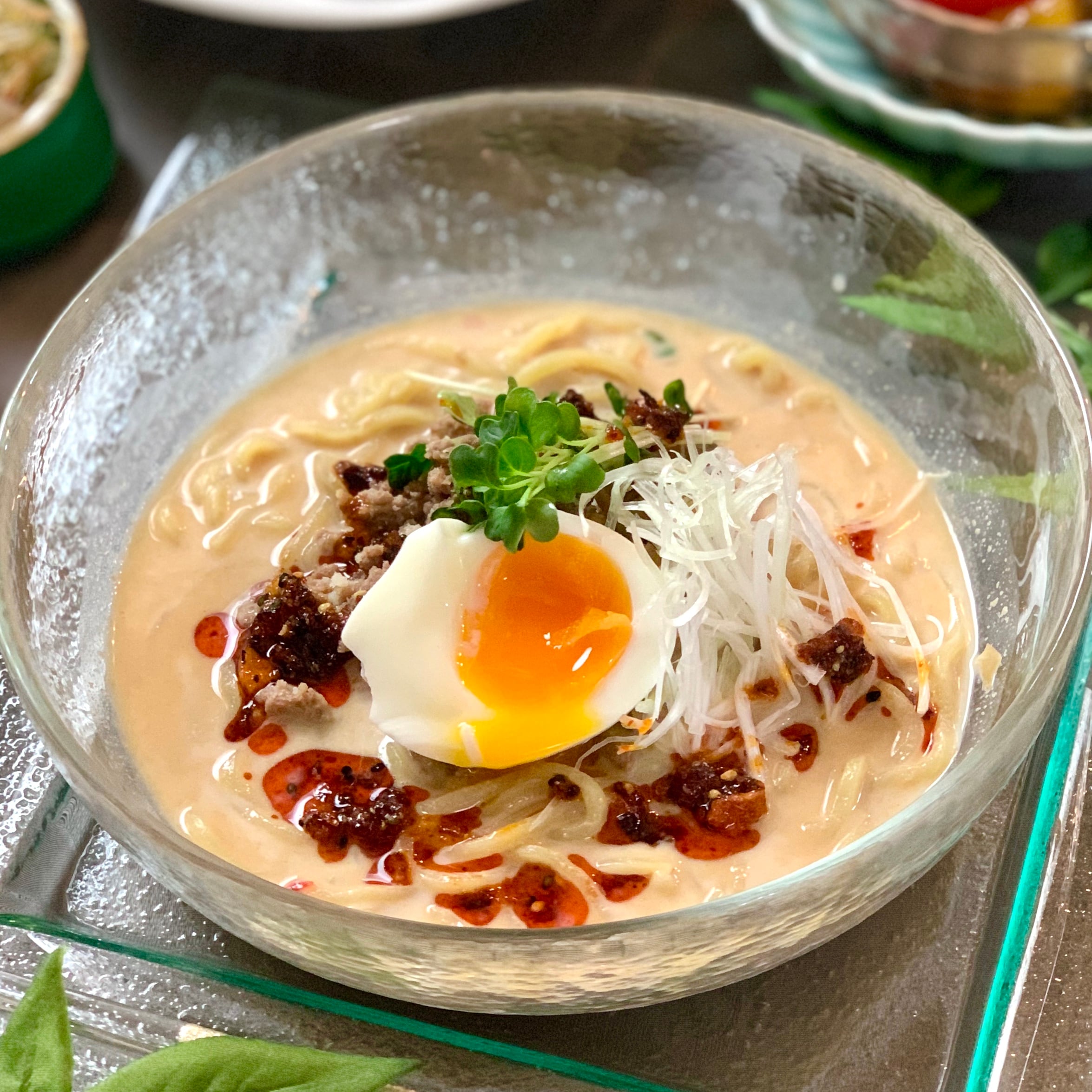 ごまだれ＆すりごまでダブルの美味しさ！豆乳冷し担々麺