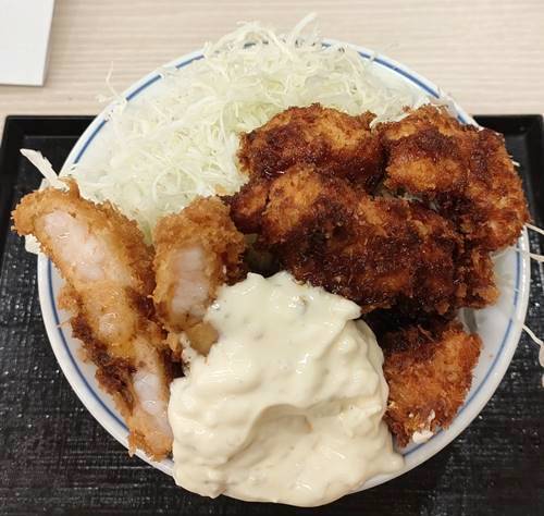 かつや、「海老カツと鶏カツの合い盛り」を発売 夏休みのニーズを狙う：食べやすさと満足度を追求 1 2 ページ- ITmedia ビジネスオンライン