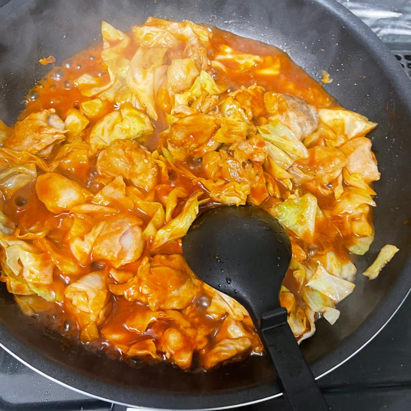 鶏肉とたまねぎのケチャップ煮eフレンズ ぱくぱく献立くん