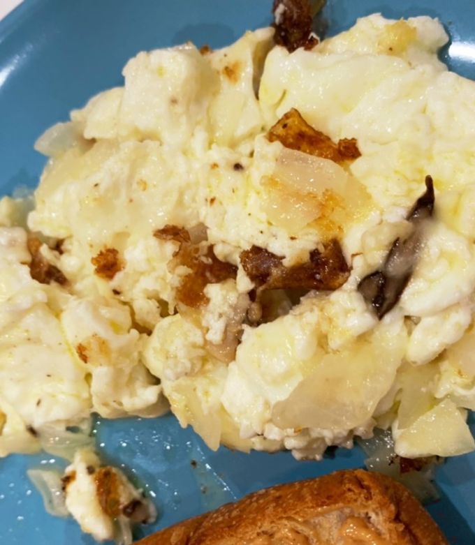 簡単キャンプ飯 「モンサンミッシェル風オムレツ」はシュワシュワ食感と優しい甘さが超オシャレ！ 世界遺産を感じる失敗しないレシピはこちら！ロケットニュース24