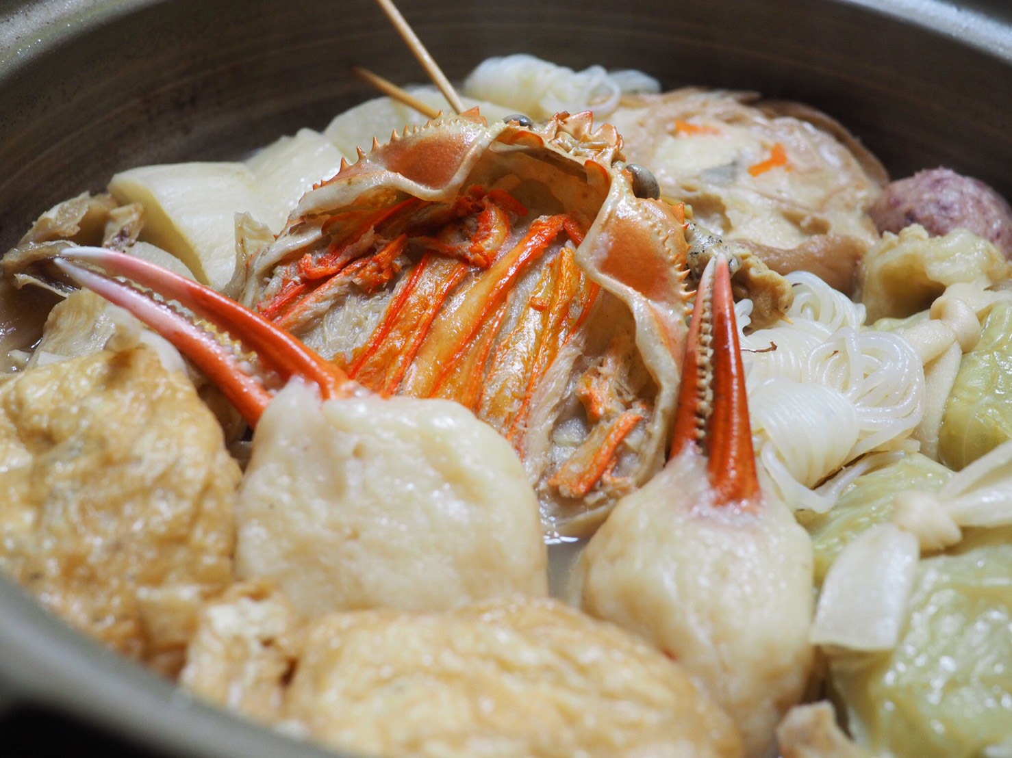 カニの季節がやってきました！「金澤おでん あまつぼ クロスゲート金沢店」金沢おでんと言えばカニ面・梅貝・車麩 : あさぴーのおいしい独り言