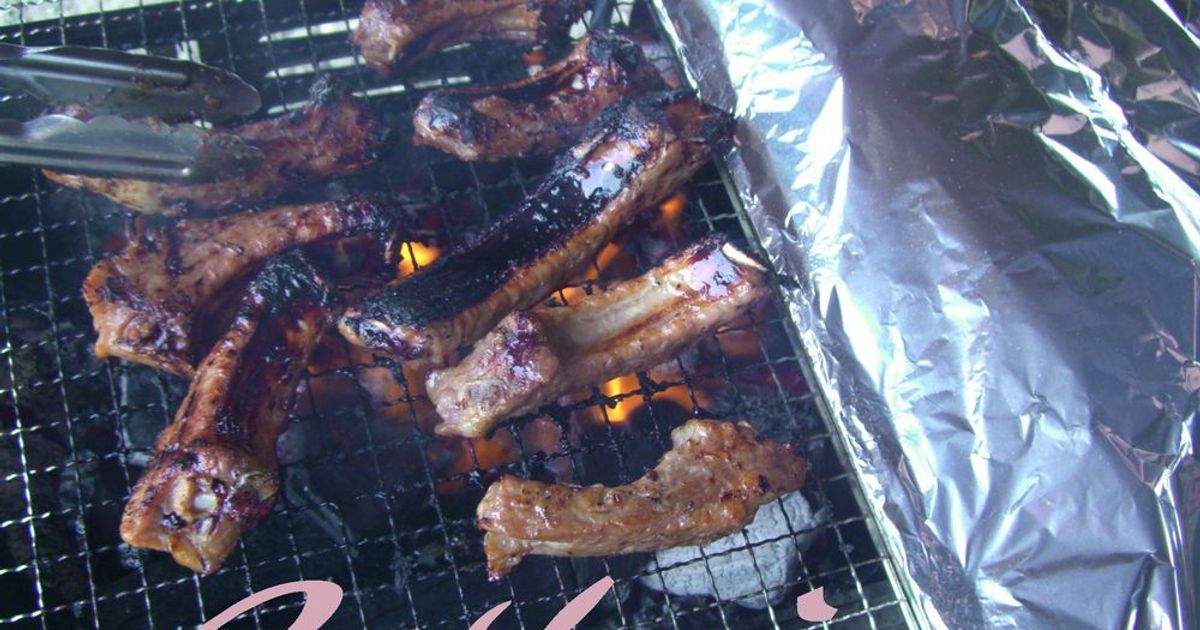 炭火でBBQ豚バラブロックを炭火で網焼きにする