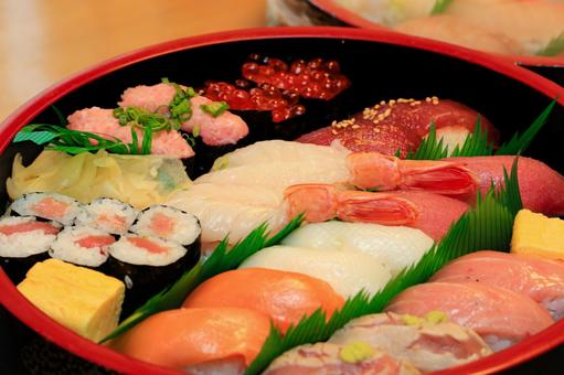 本マグロ中トロ入り寿司盛合せ 33貫 寿司・予約sf220392 阪神オンラインショッピング「阪神百貨店E-STORES」