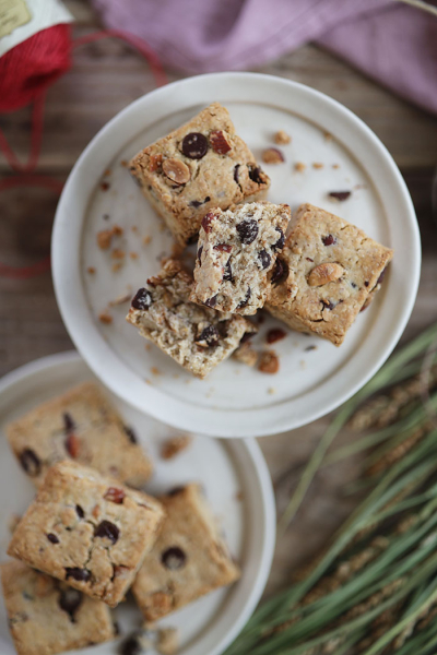 バナナとチョコチップのオートミールスコーン