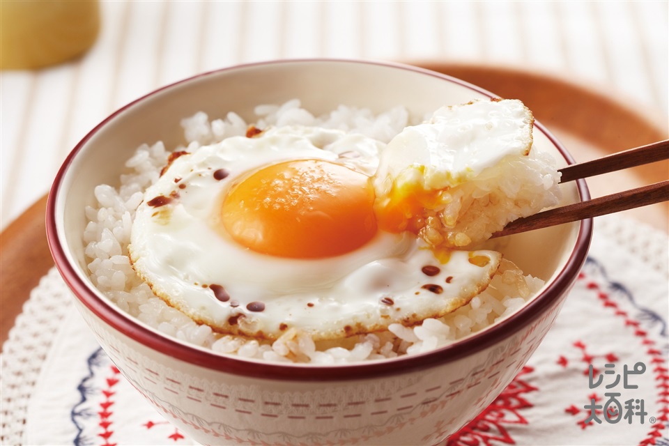 お馴染みの卵料理をいつもよりちょっと贅沢に魅せる食器15選