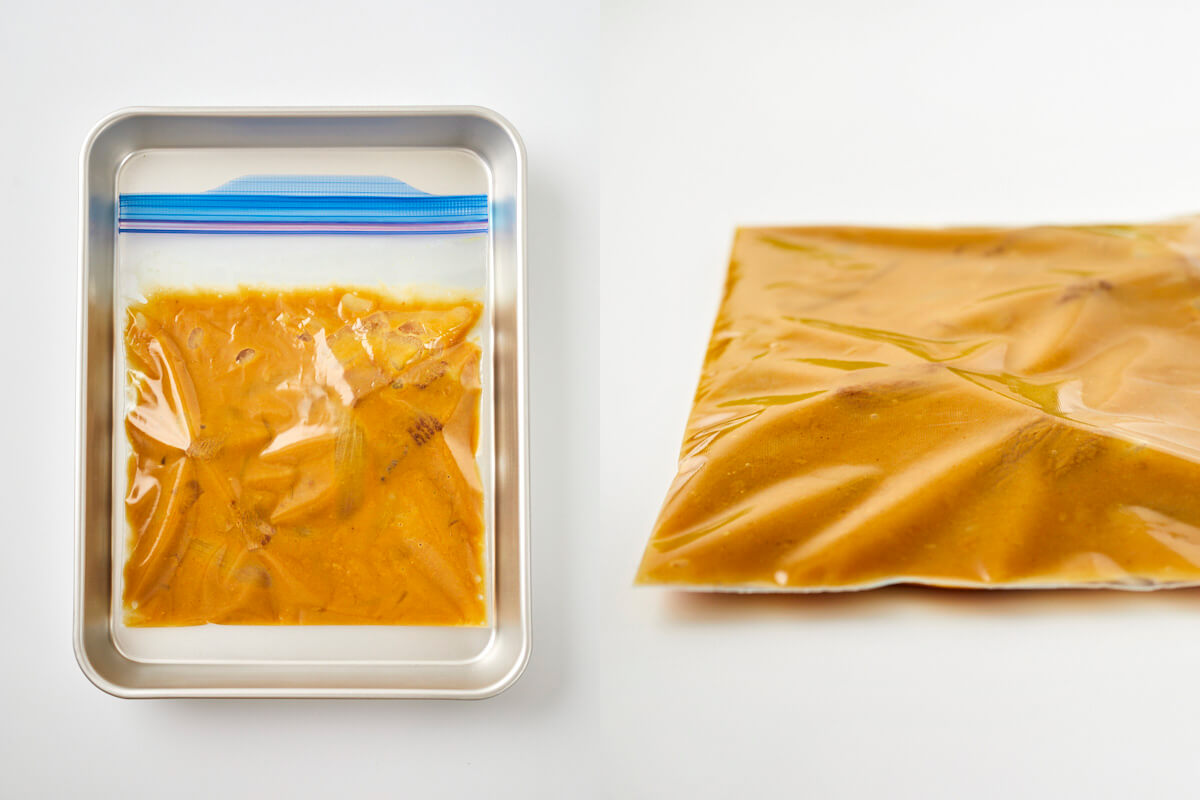 生で！まるごと冷凍キーマカレーのレンジで簡単作り方。生で冷凍するからこそ、ざらつきなしの絶品カレー - つくりおき食堂