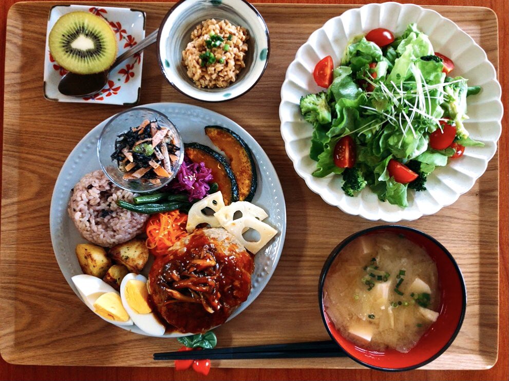 ハンバーグのおしゃれな盛り付けアイデア特集！レストランやカフェ風にするコツは？folk