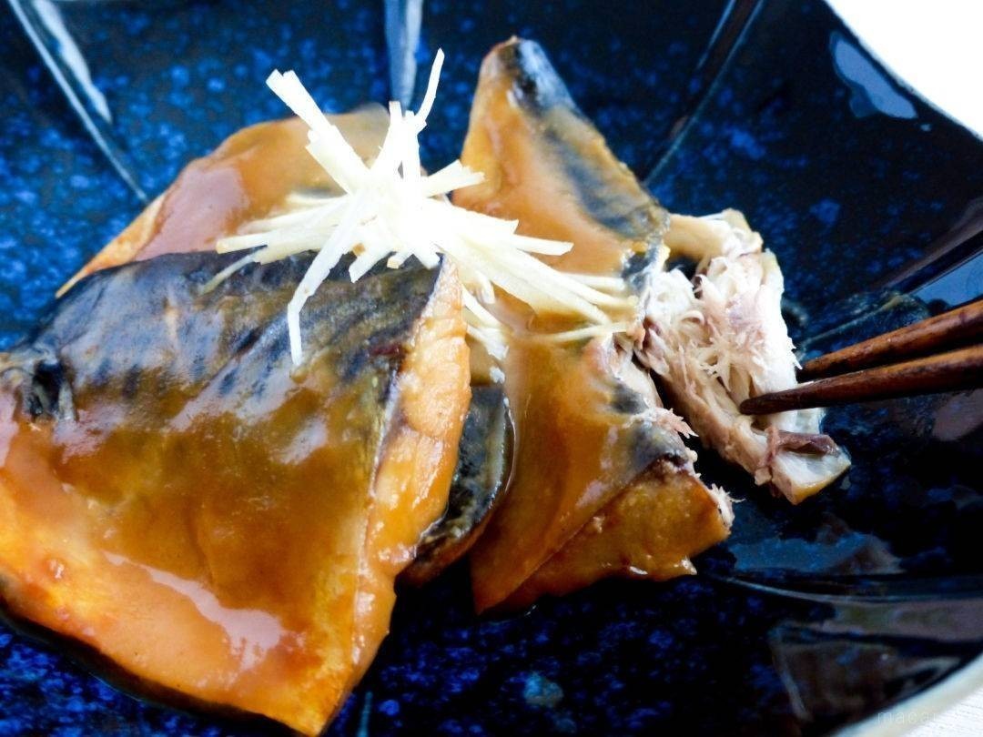 一工夫で経済的☆塩抜き塩鯖の味噌煮 レシピ・作り方 by tokeiya_japan - 楽天レシピ