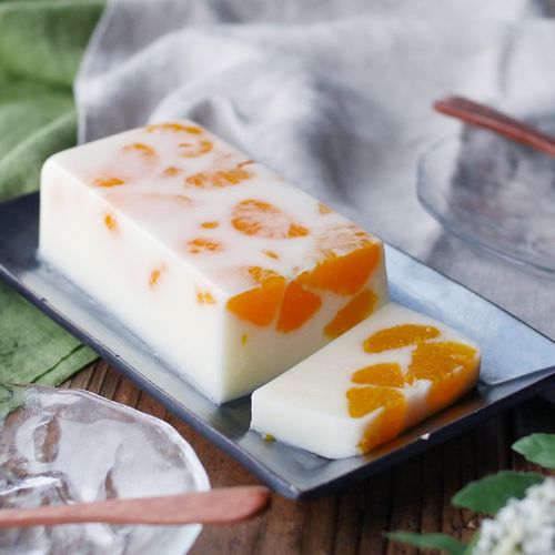 @miho.recipe_bento さんの投稿をご紹介📸, お弁当のデザートにピッタリな、キウイゼリーを作ってくれました🥝,いつものメニューにプラスワンするだけで、栄養バランスもバッチリ👍, 前日に作っておくと、朝の時短にも☀,甘くてジューシーなキウイのデザートだから、お子さまも喜びそう🙌, ⋰ ⋱⋰ ⋱⋰ ⋱⋰ ⋱⋰ ⋱⋰ ⋱⋰, 💚応募方法💛, 1.@zespri_jp をフォロー,