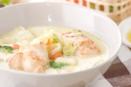 お酢で作る鶏胸肉のさっぱり煮