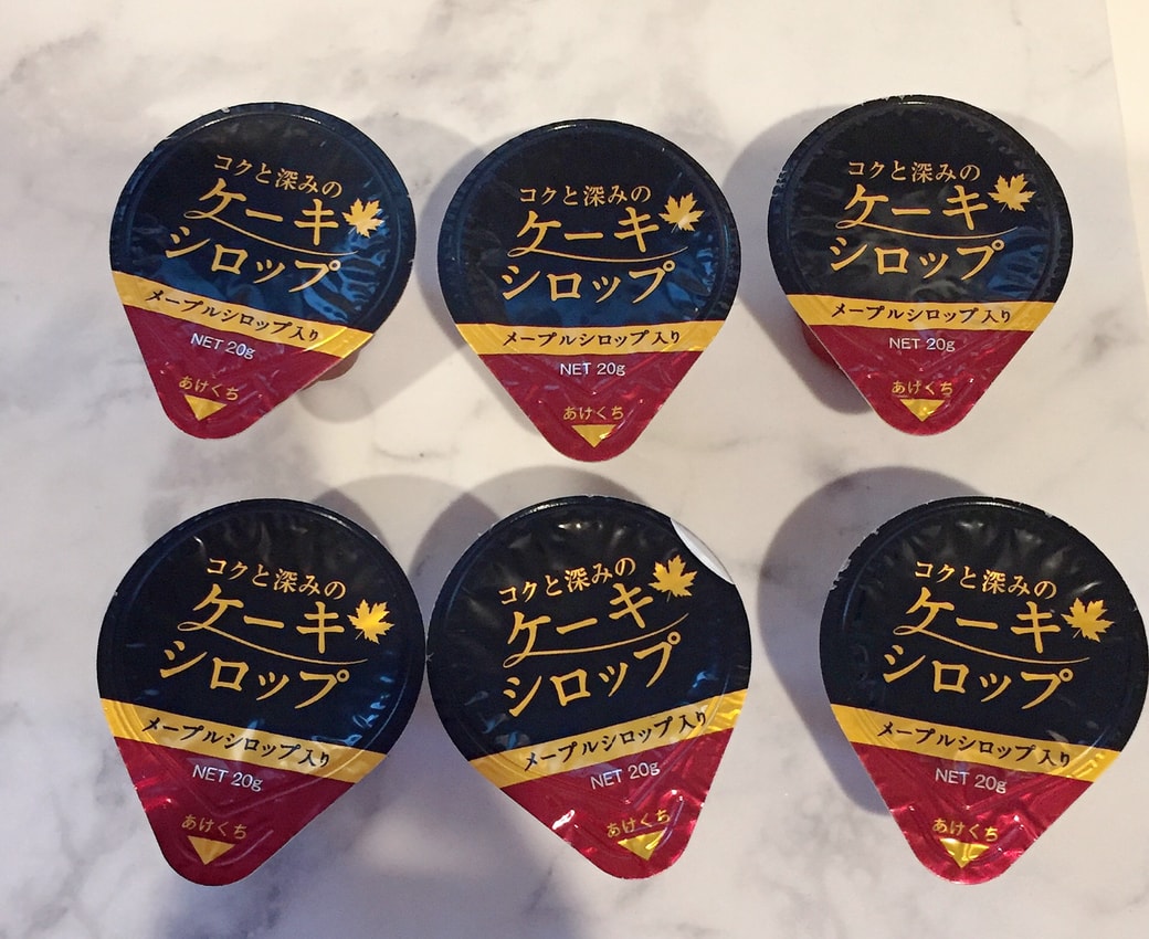 ケーキシロップとメープルシロップで焼き上がりに違いが出るのか？ある体験会での経験から 色々仮説を立てて臨んだ今回の実験🧪 やはりな結果に！ケーキシロップはあくまで バターでいうマーガリンみたいなもの。 安くそれらしいものを食べるための 似せた物です