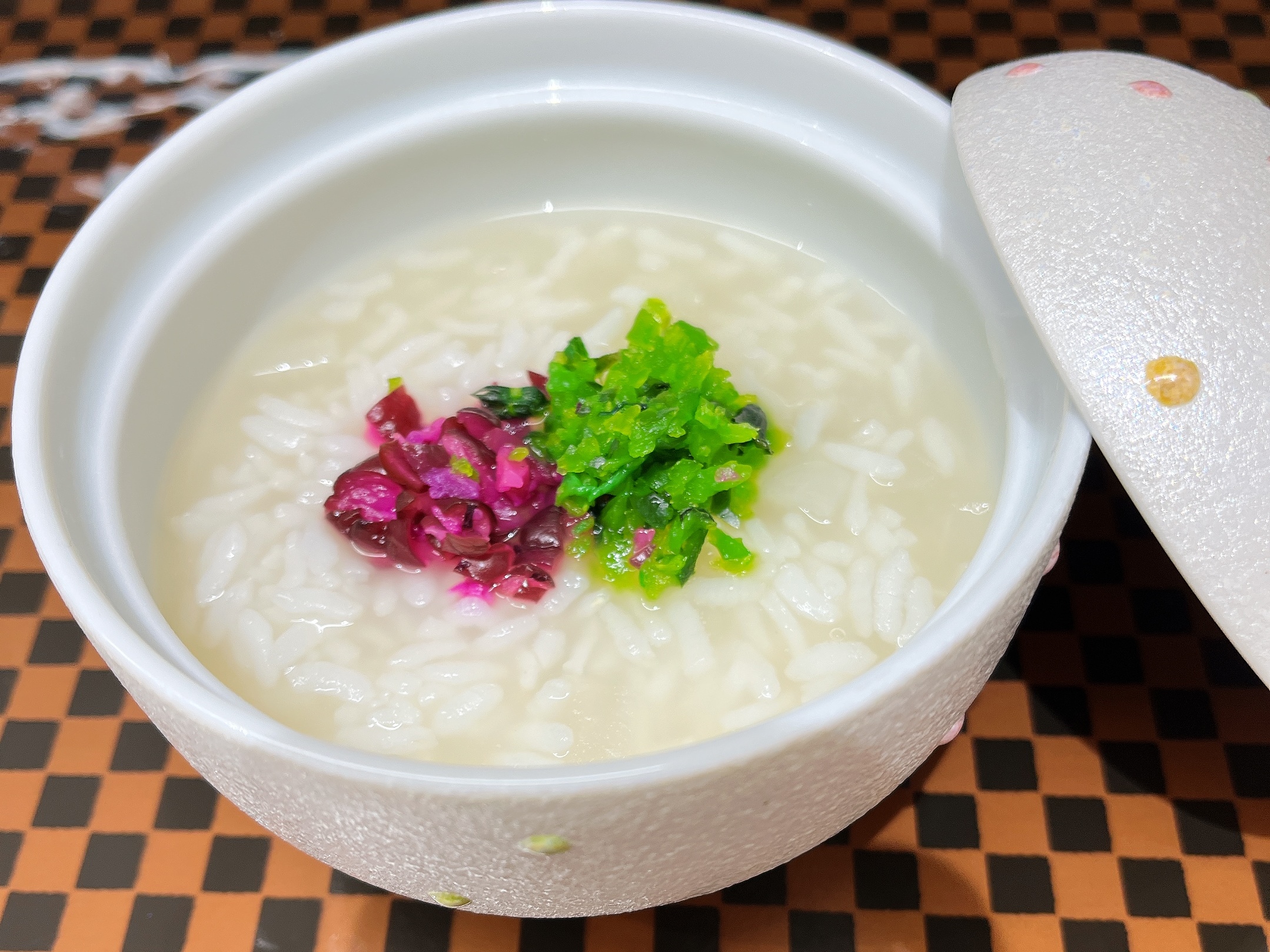 彩り小鉢の朝食ビュッフェ 中華粥の美味しいお召上がり方を紹介