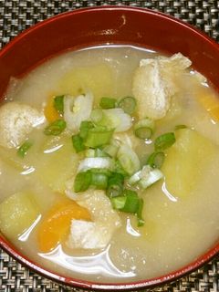 たっぷりきのことほうれん草のみそ汁