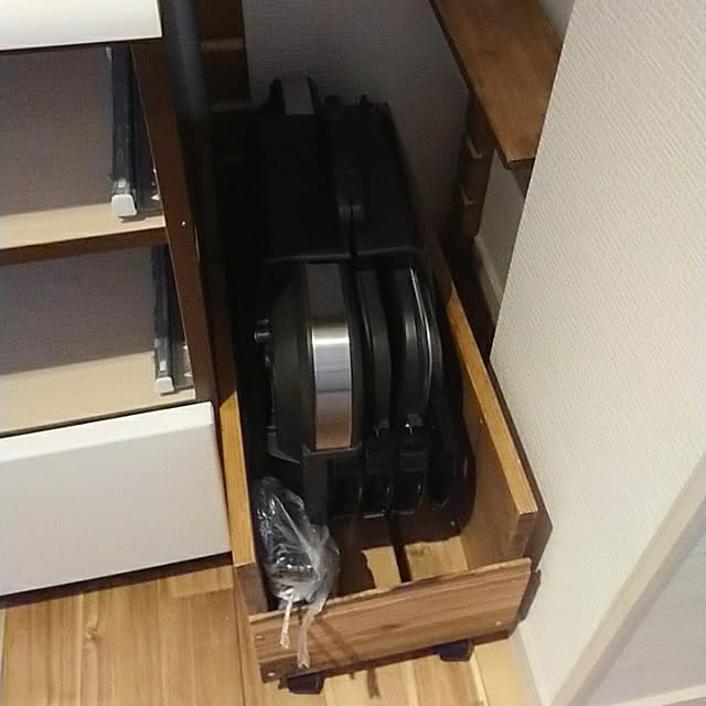 置き場所に悩むホットプレート、ベストな収納方法とは!? RoomClip mag