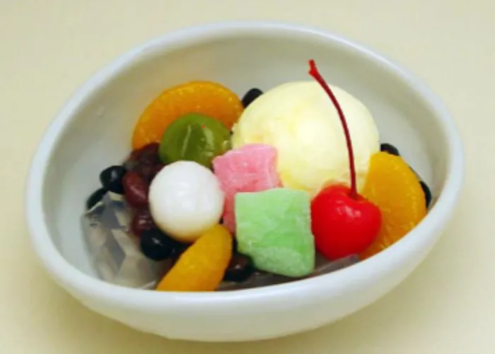 あんみつ」と「みつ豆」の違い「あんこ」の有無で見分けます