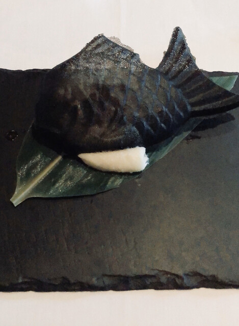 たい焼きが真っ黒、ほんのり緑も 変わり種はいかが？茨城県 ：朝日新聞