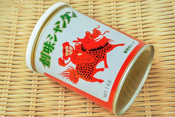 創味シャンタンで。自家製ラーメンスープ