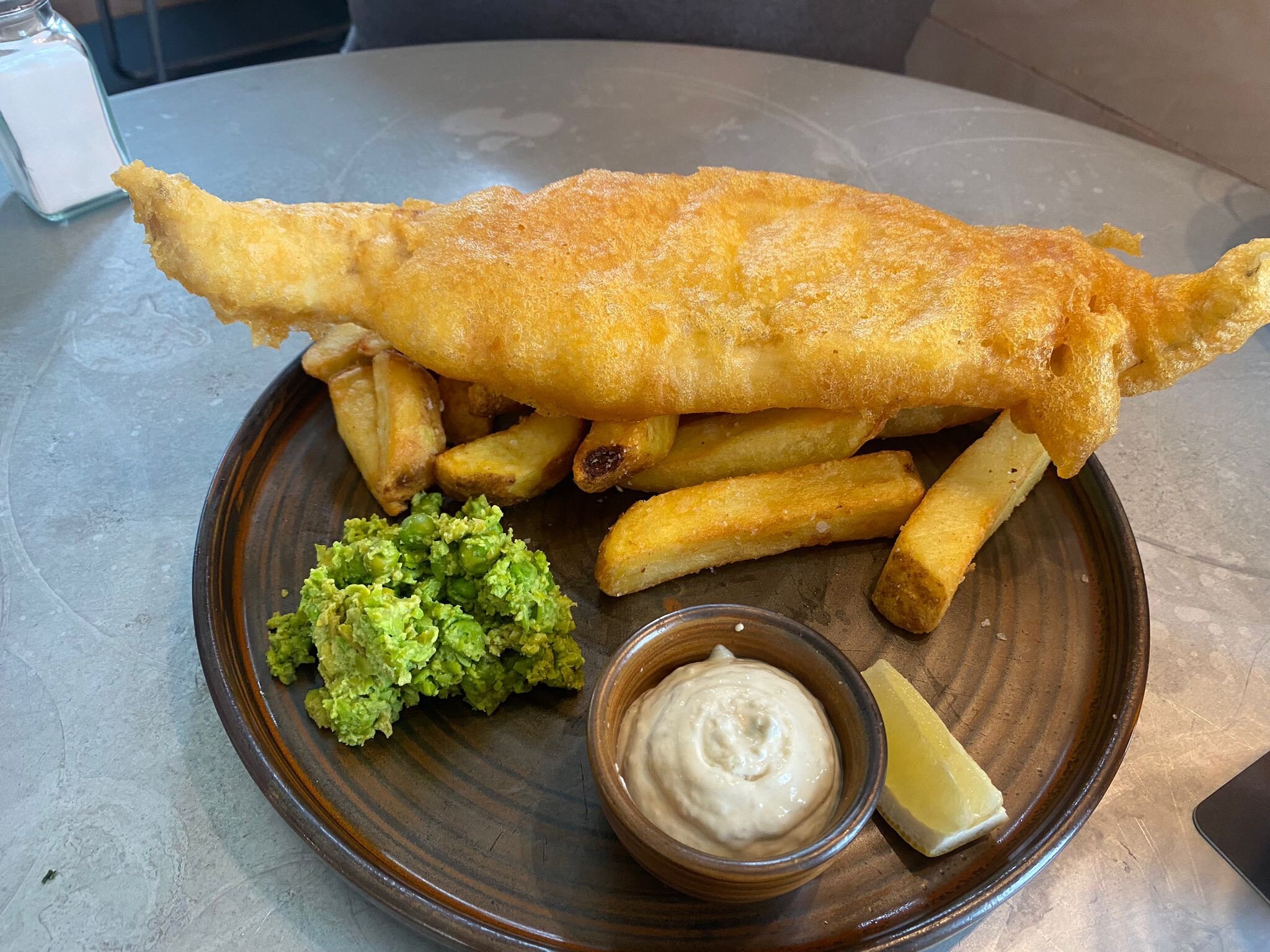 知っておきたいイギリスの代表的な食べ物- Nacel