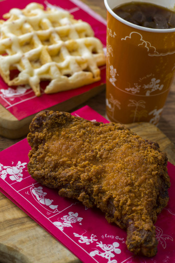 ディズニー食べ歩き編 3種類のチキンレッグ、サイズや味の違いは ※2020.9.3.情報更新 - 普段使いのグルメガイド