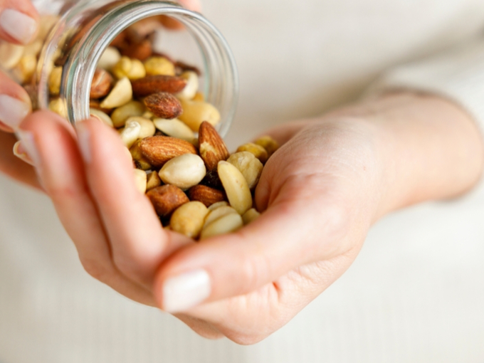 ナッツの種類と栄養素、その効果を徹底解説！食べると太るって本当？MediBalance