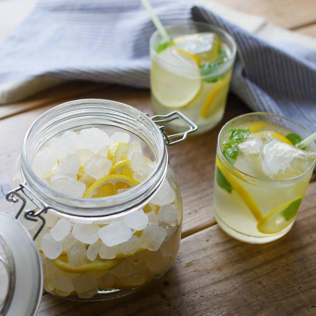 レモンを使った料理レシピ25選で使い道に困らない！副菜・大量消費・半分だけも賢く活用folk