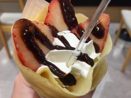 子どもが喜ぶ「ちょっと変わったクレープのトッピング」。好きな具材で楽しく巻き巻き！変わり種にも注目ですkufura クフラ 小学館公式