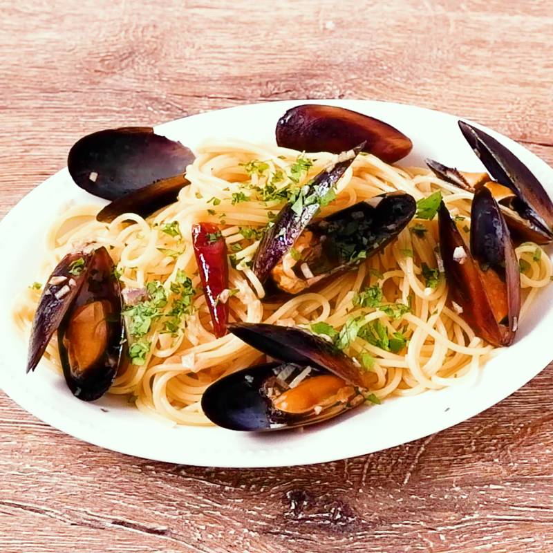 炊飯器で作るサフラン入り本格的具だくさんパエリアふわらふ